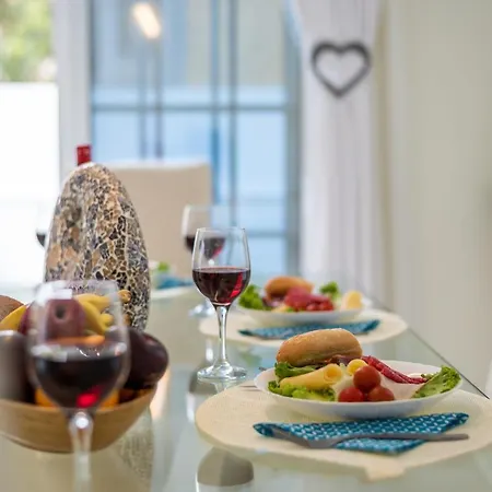 Villa Luxury Heated Pool