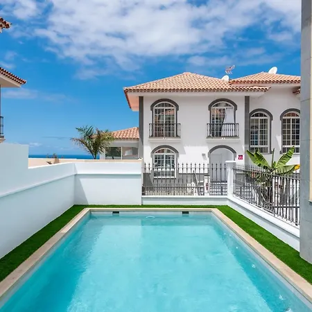 Luxury Heated Pool Villa Costa Adeje (Tenerife)