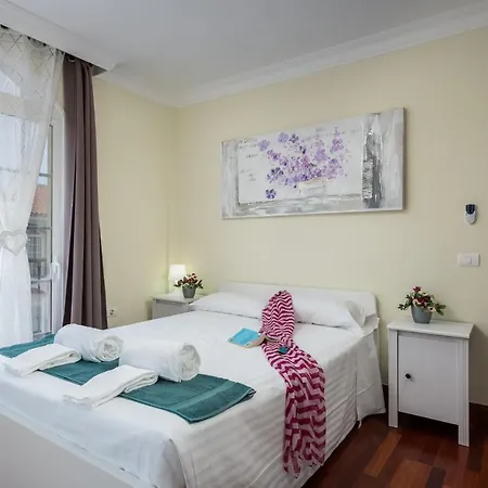 Villa Luxury Heated Pool